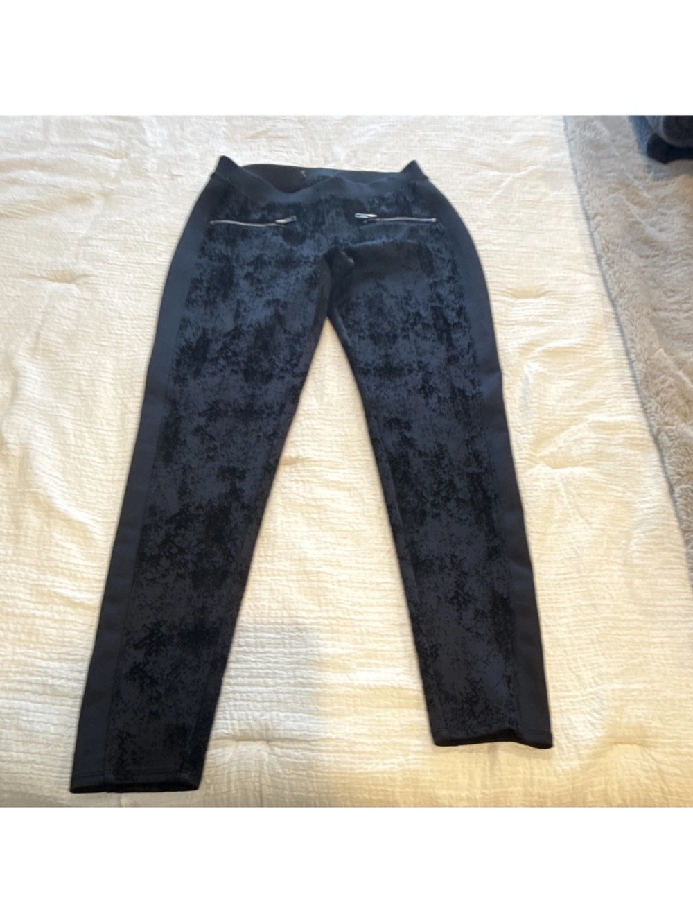 Women's Black Velvet-Texture Ponte Jeans